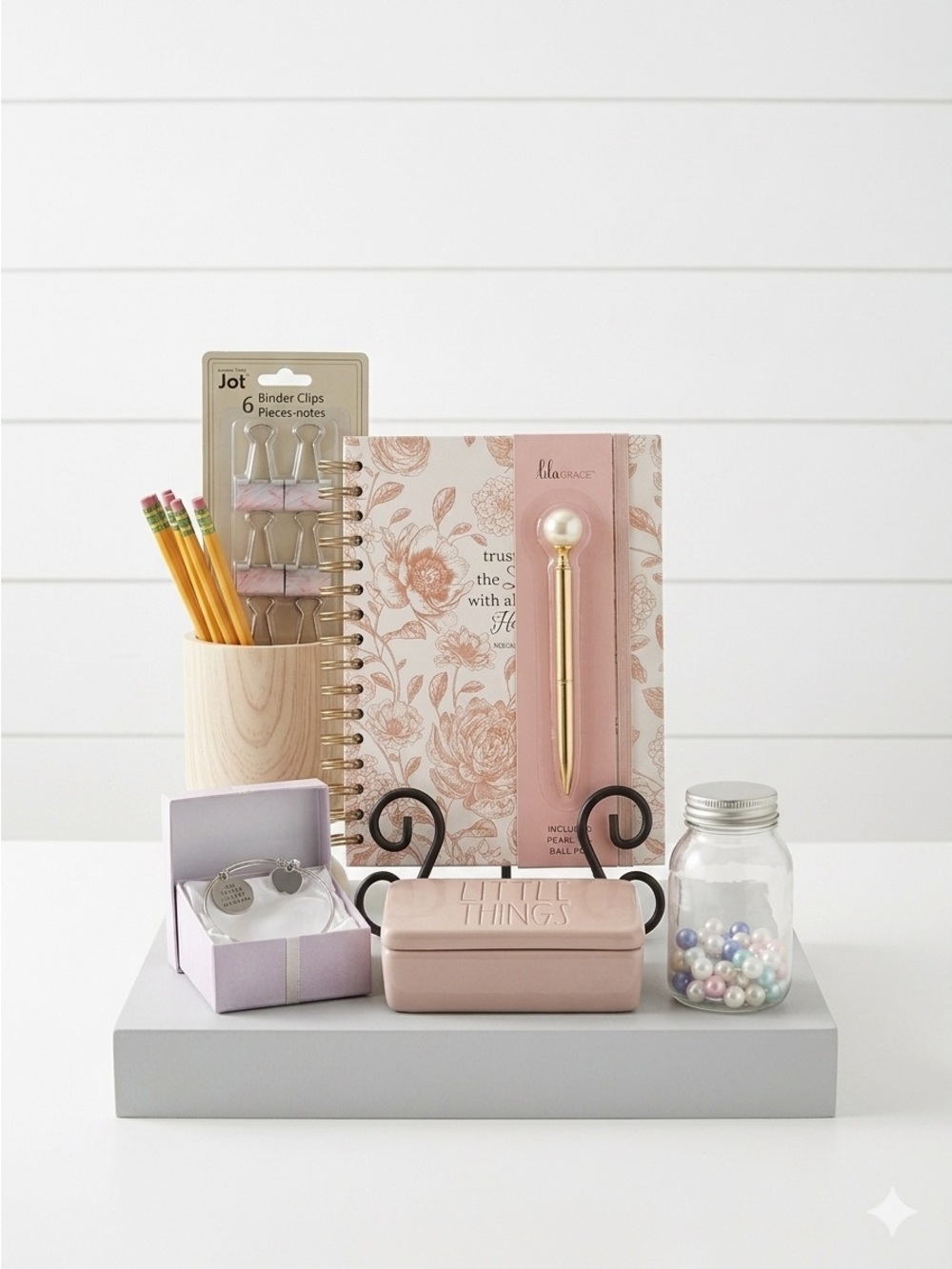 🍎 DELUXE Brand New 5-Piece Teacher Appreciation Gift & Desk Bundle 🍎